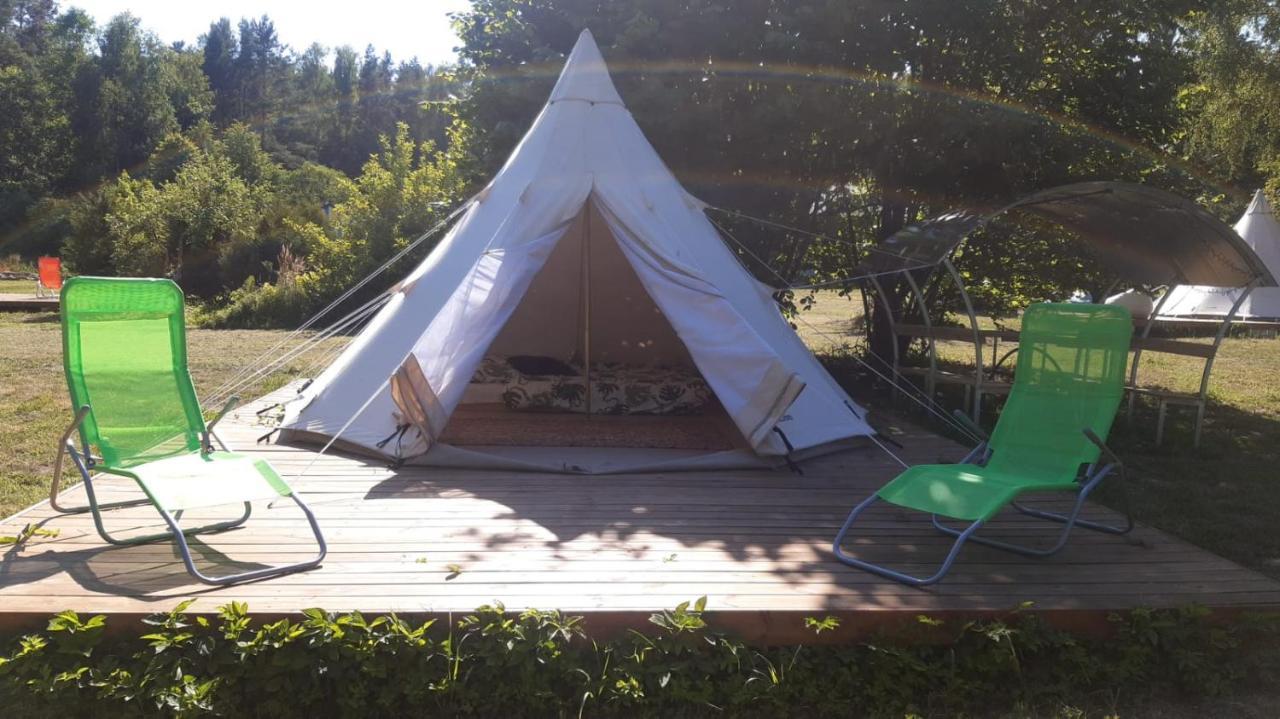 Glamping Fluffy Horns - Glempings Pukainie Ragi Hotel Plieņciems Exterior foto